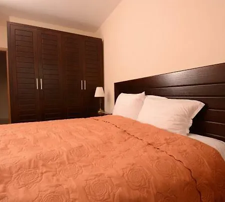 アパート Pravets Resort Apartments *