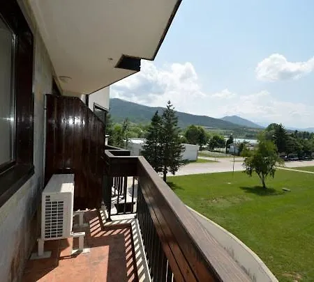 アパート Pravets Resort Apartments